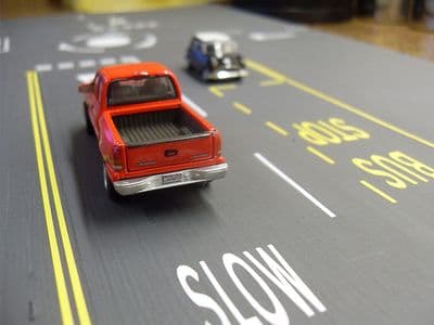 RX004-OO Laser Cut Self-Adhesive Road Marking OO/4mm/1:76