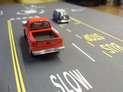 RX004-OO Laser Cut Self-Adhesive Road Marking OO/4mm/1:76