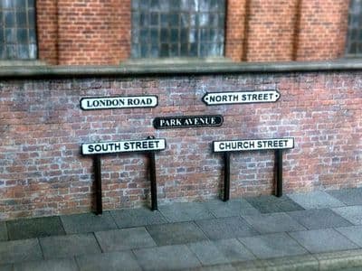 S001-OO Street Name Signs OO/4mm/1:76