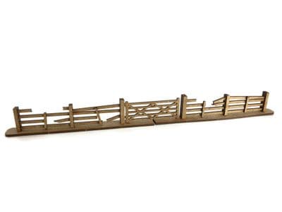 WG002-28 Damaged Fencing & Gate - 28mm