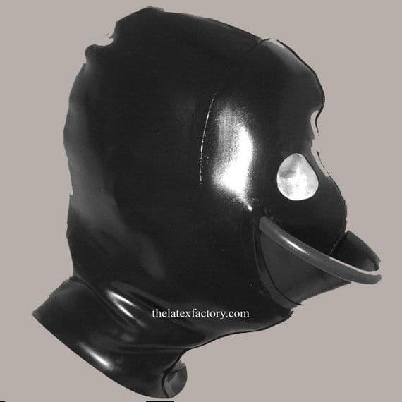 HOOD WITH INTEGRATED FLUID PORT