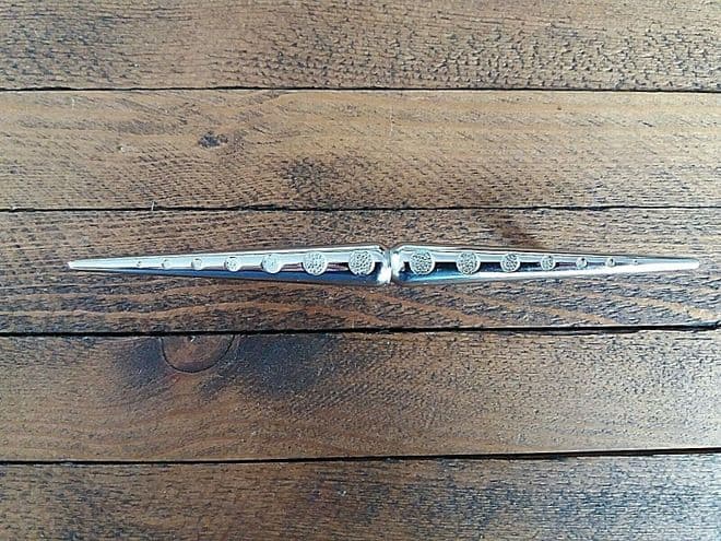 Chrome finish Cupboard Handle with Screws Kitchen Dining CEN040
