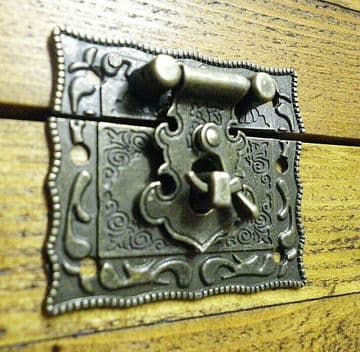 Lock Clasp Box Closer Latch Hasp Ornate c/w Screws Bronze Finish C035