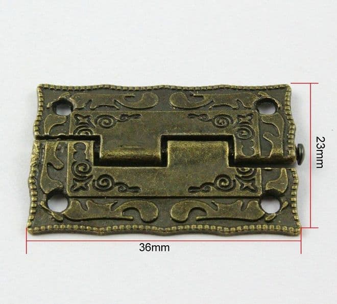 NEW Antique Hinges Box 36x23mm Dollhouse Jewelery wooden box patterned aged C008