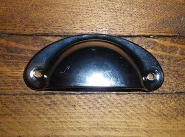 NEW Pair of Small Metal shell drawer pull handles antique brass finish C058