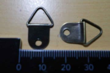Pk of 10 antique bronze effect picture frame hooks single hole 22mm overall size