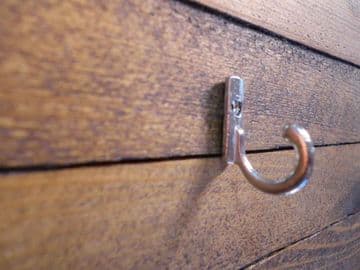 Pk of 2 decorative silver coloured hooks single hole 27mm overall size C089