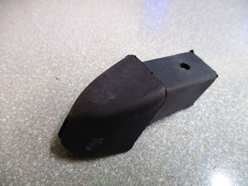 Door Cheater Seal | 899