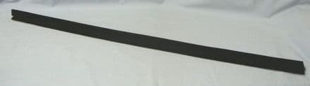 Door Waist Outer Seal RH | 964