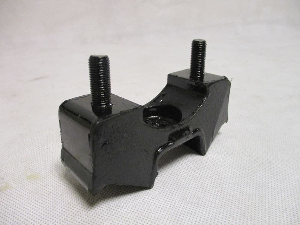 Gearbox Mounting Elan S1 & S2 424