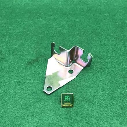 Gearshift Cable Bracket M100 | 758