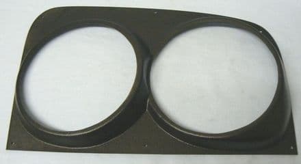Headlamp Surround RHS | 957