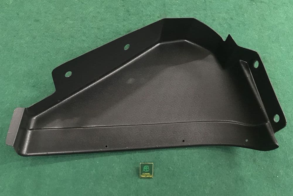 Liner Stowage Compartment End LH M100 033