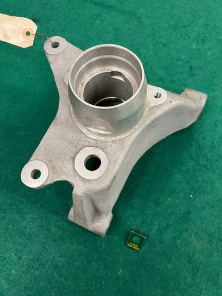 Rear Hub Carrier, LH, Excel | 440