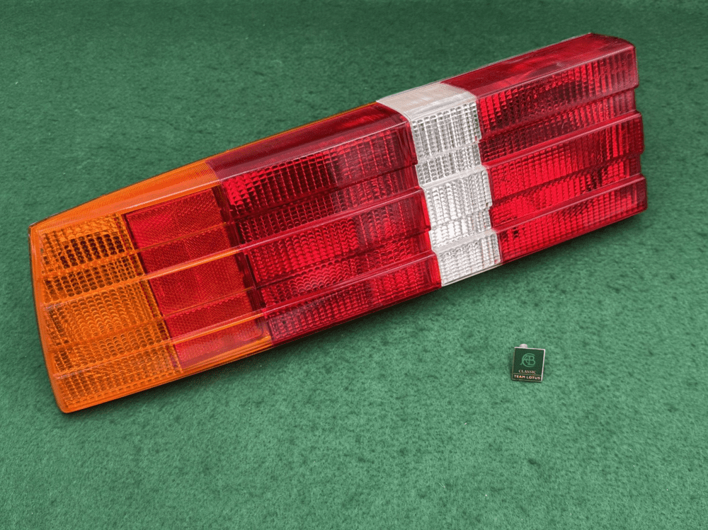 Rear Lamp Assembly LH 260