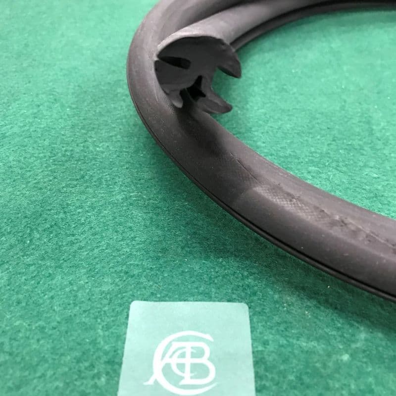 Screen Weather Strip (per mtr) | 482