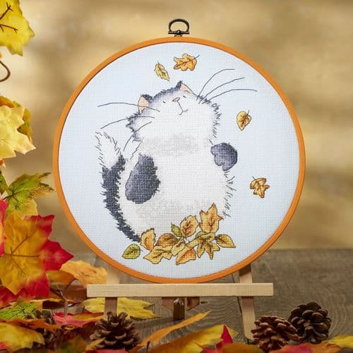 Autumn Cat Hoop Margaret Sherry WOXS Issue 363 project pack