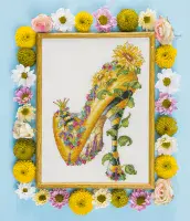 Bothy Threads Bee My Sunshine cross stitch kit
