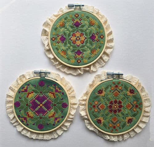 Carolyn Manning Designs Autumn Asters printed cross stitch chart