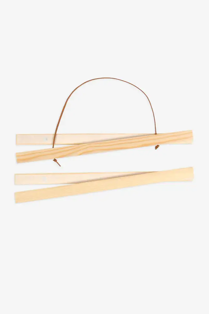 DMC - Hanging Magnetic Wooden Frame - 30cm