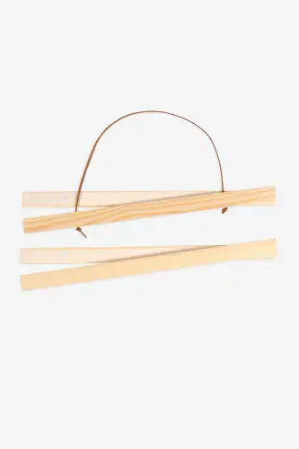 DMC - Hanging Magnetic Wooden Frame - 30cm