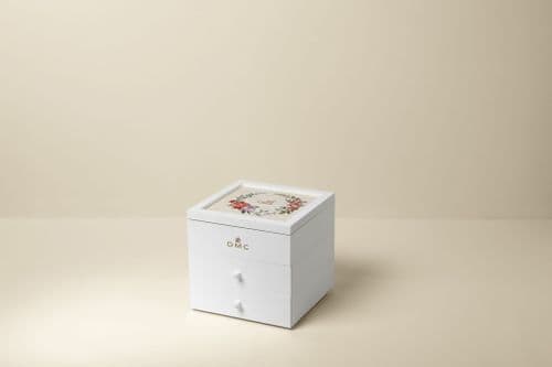 DMC White Modular Storage Box with 70 Threads