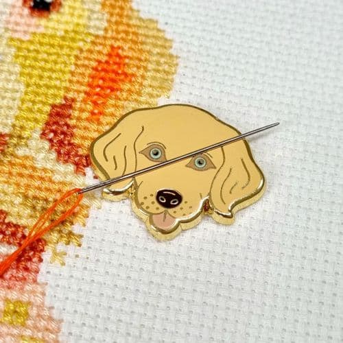 Dog Needle Minder from Meloca Designs