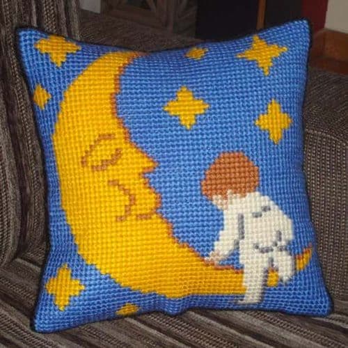 Gobelin-L Baby on the Moon Stamped Cross Stitch Kit