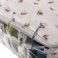 Knitting Bag with Yarn Storage: Bee