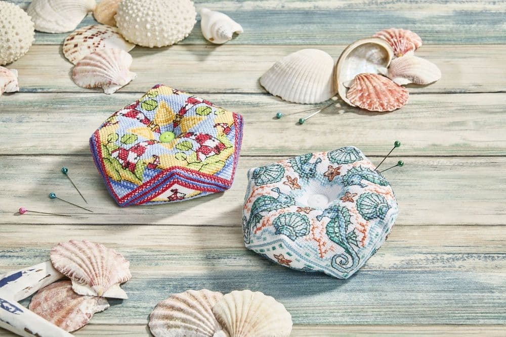 Lakeside Needlecraft August Lighthouse & Seahorse Biscornu set