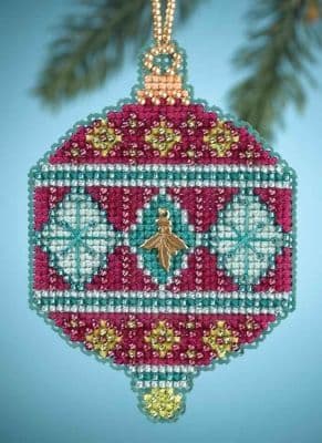 Mill Hill Berry Christmas Jewels beaded cross stitch kit