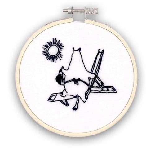 Moomin Moominmamma's Day In The Sun Mini Embroidery Kit