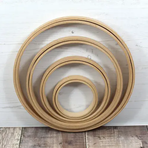 Nurge 24mm (0.94") deep Beech Screwless Embroidery Hoop