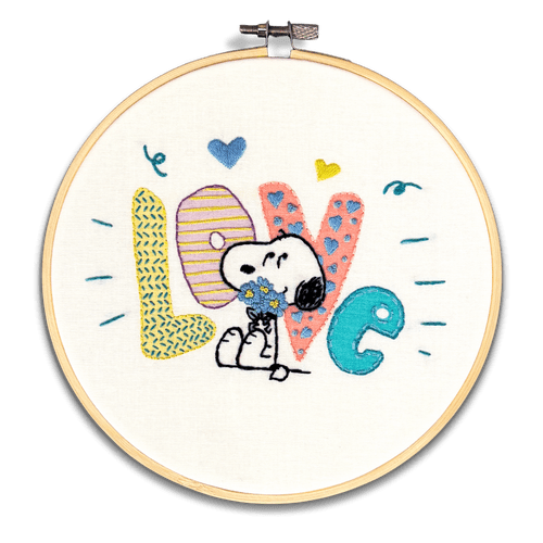 Peanuts - Love Snoopy Embroidery Kit