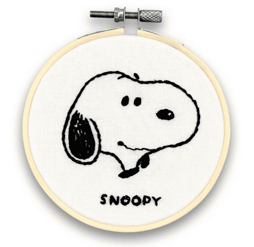 Peanuts - Snoopy Mini Embroidery Kit