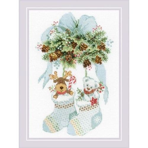 Riolis Bear, Cones and Deer Counted Cross Stitch Kit
