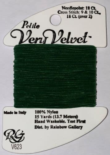 V623 Dark Green Petite Very Velvet thread