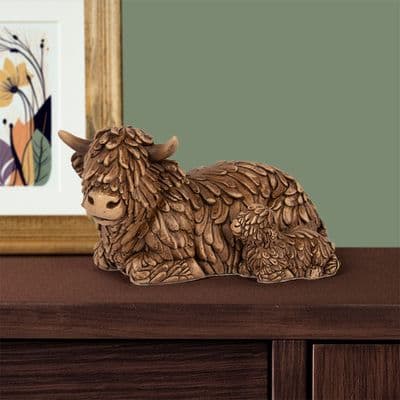 Hughie Highland Cow and Calf Sitting Ornament 19x11x10 cm