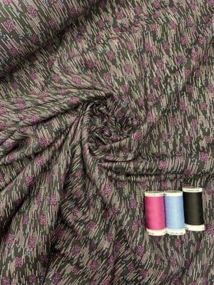 VINTAGE COTTON: Retro Linear Design on Black