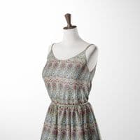 William Morris Corncockle - 100% Cotton  Dressmaking Craft Fabric