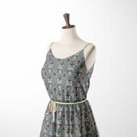 William Morris Snakeshead - 100% Cotton  Dressmaking Craft Fabric