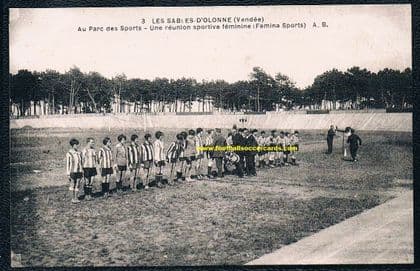 - 1920's Femina Sport v. Academia x2 women's team, rivals to Dick Kerrs Ladies interest postcard