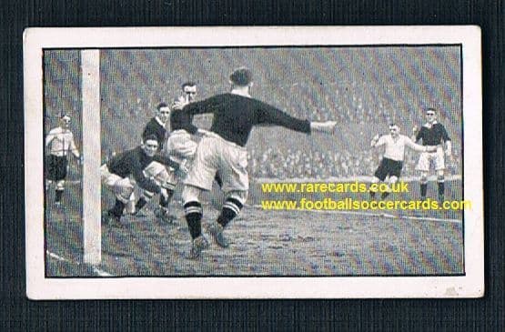 1928-30 Teasdale sweet cigarettes Derby v Pompey trade card