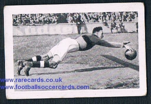 1932 German card of John Falconer Celtic image from 1930 Cowdenbeath Bulgaria Sport Photo
