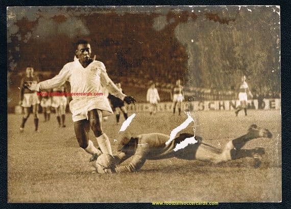 1961 Pelé ORIGINAL unique press photo Santos v Racing Club Paris 14 June 1961