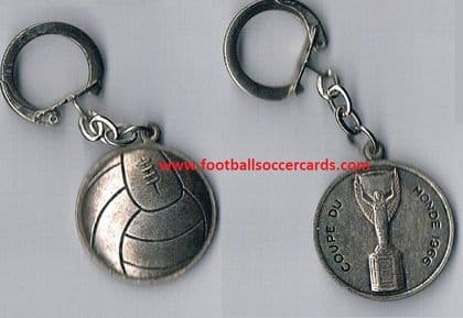 1966 World Cup metal keyring from France, pewter colour beautiful relic of WC66