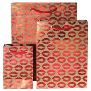 V22736; V22743; V22750 - Kisses In Red Gift Bag - GBG202.100 10/PK