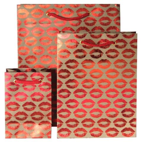 V22736; V22743; V22750 - Kisses In Red Gift Bag - GBG202.100 10/PK