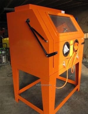 Large Workshop Sand Blast Cabinet. SBC990  Blasting Cabinet for restoration wheels etc