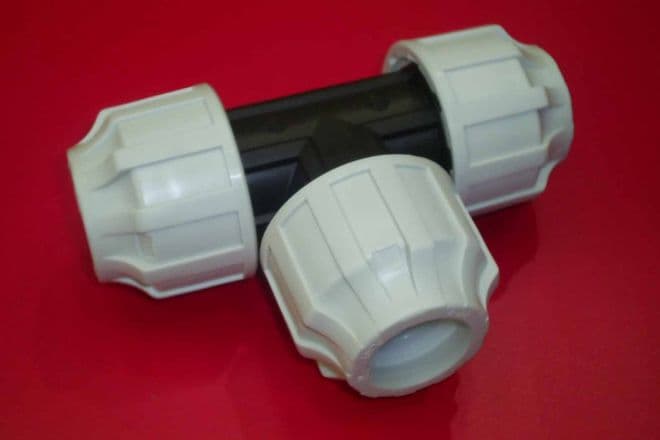 20 - 20 - 20 mm Tee for mdpe tube